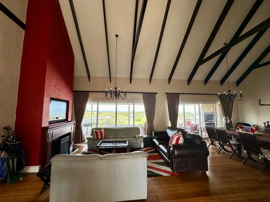 5 Bedroom Property for Sale in Katberg Eastern Cape